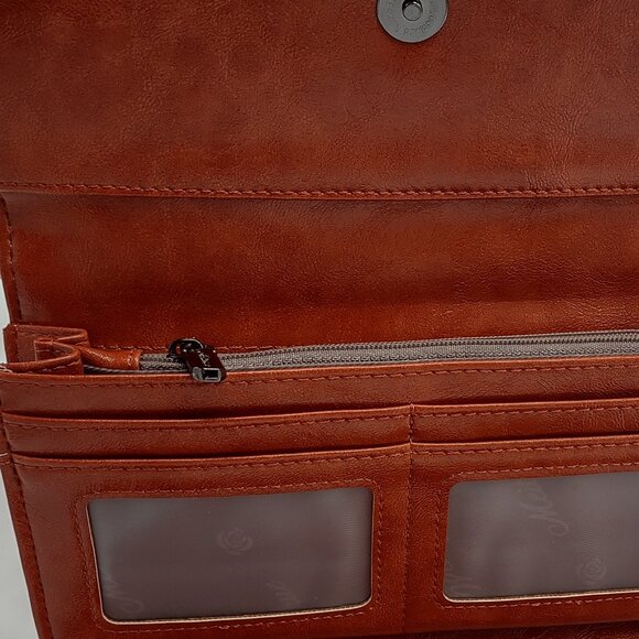 Women's Leather RFID Blocking Trifold Wallet with Embossed Design - Picture 5 of 9